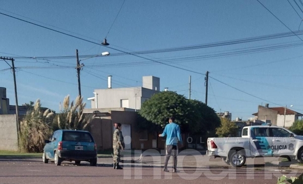 Barrio Santa Isabel un móvil policial chocó a un Corsa Infoeme