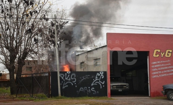 Cubiertas tomaron fuego y generó preocupación en los vecinos | Infoeme