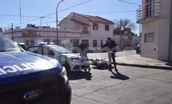 Chocó a una motociclista y se dio a la fuga | Infoeme